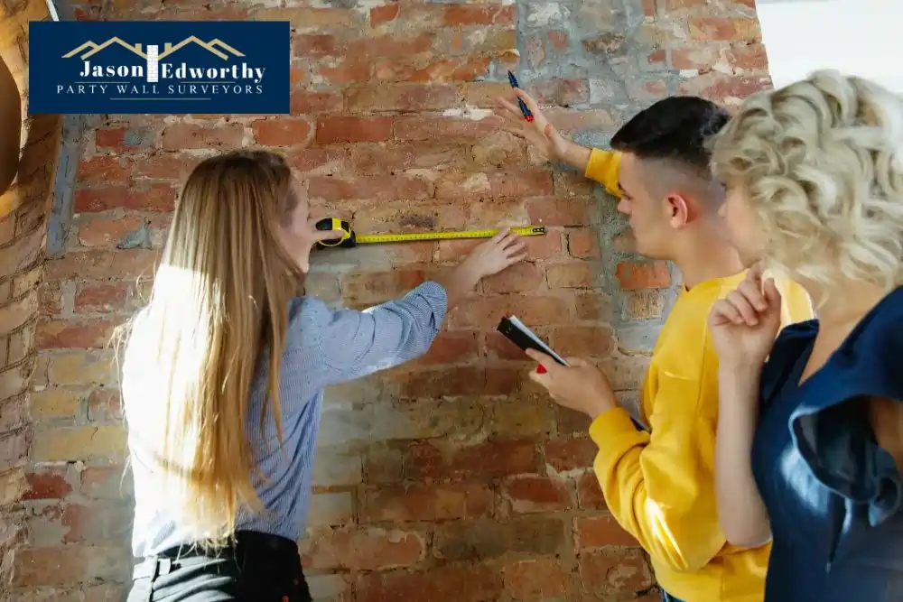 What are the responsibilities of a party wall surveyor Doncaster?